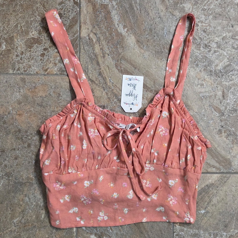 NWT‎ Hippie Rose Women Coral Floral Smocked Back Crop Top Medium